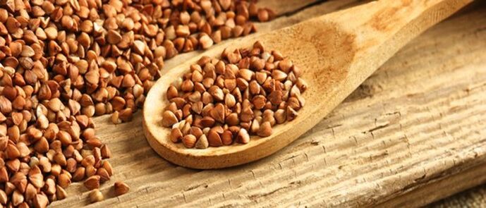 El trigo sarraceno es un producto saludable y alto en calorías para perder peso. 